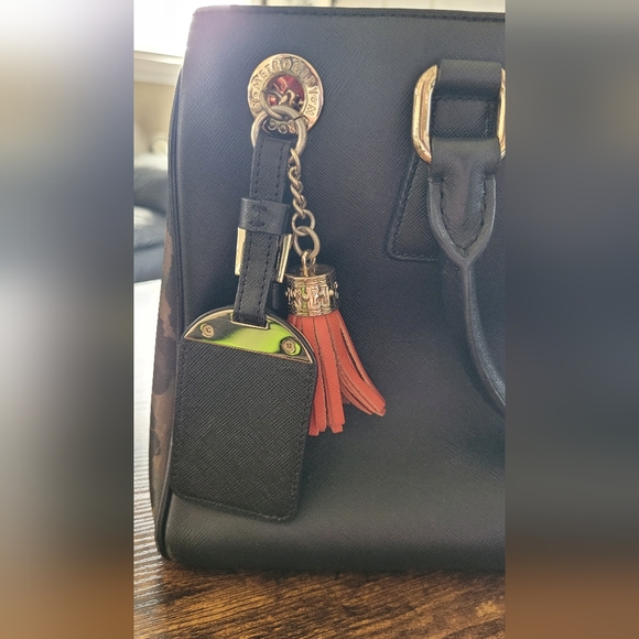 METROCITY black orange handle saffiano bag - Picture 3 of 5